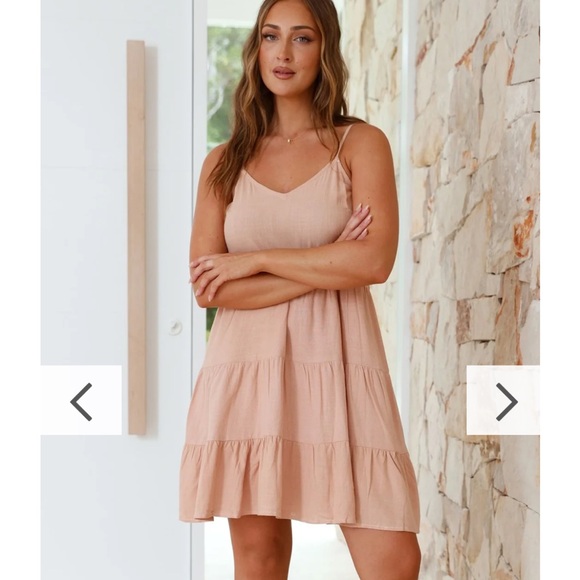 Billy J Blush Sleeveless Tiered Dress - Picture 2 of 9